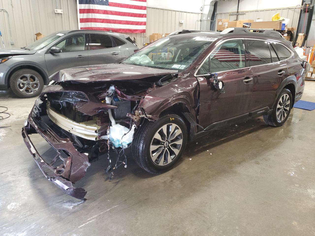 2023 Subaru Outback Touring - zdjęcie główne