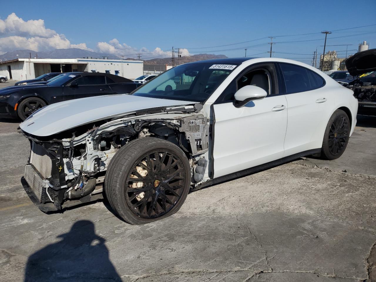 2018 Porsche Panamera 4 - zdjęcie główne