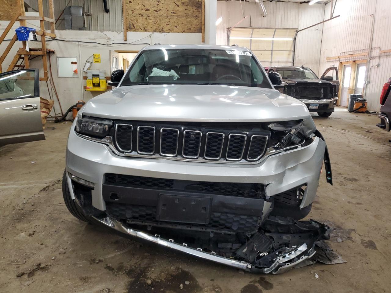 2023 Jeep Grand Cherokee - zdjęcie 5