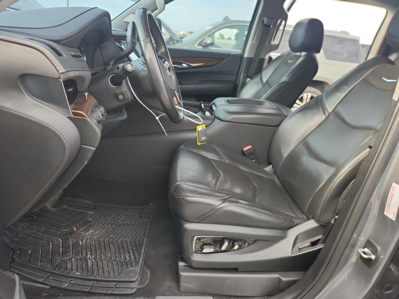 2020 Cadillac Escalade E - zdjęcie 7