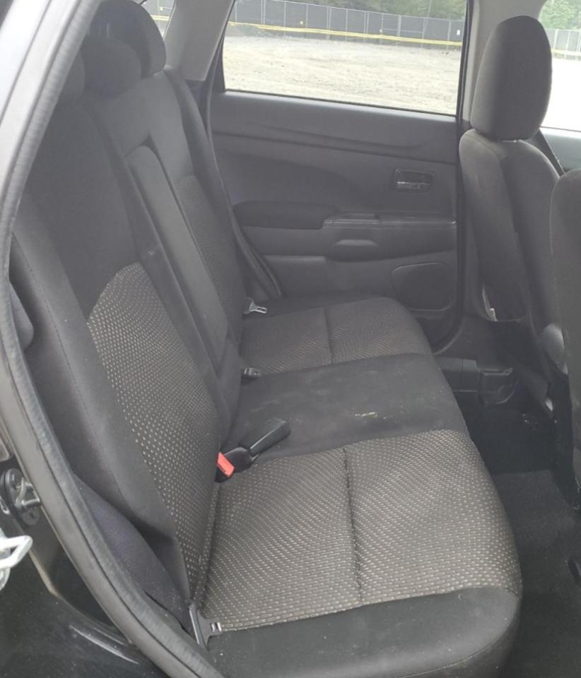 2016 Mitsubishi Outlander - zdjęcie 10