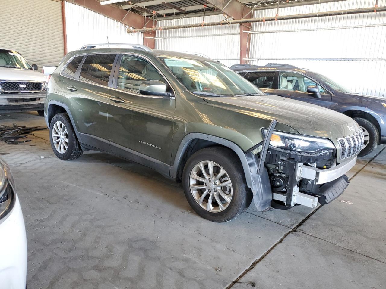 2019 Jeep Cherokee - zdjęcie 4