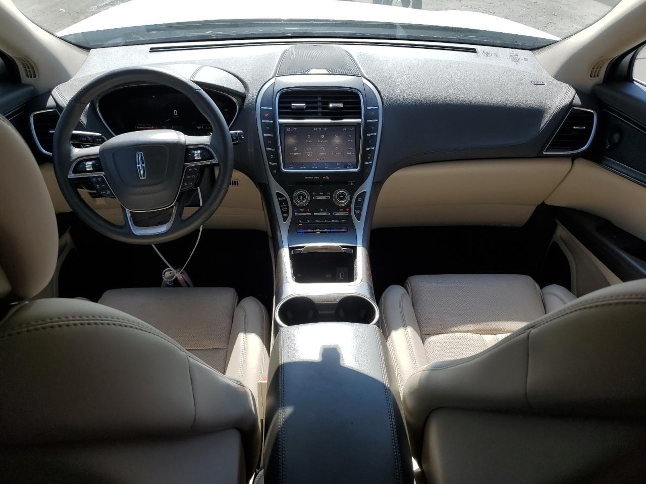 2019 Lincoln Nautilus Reserve - zdjęcie 8