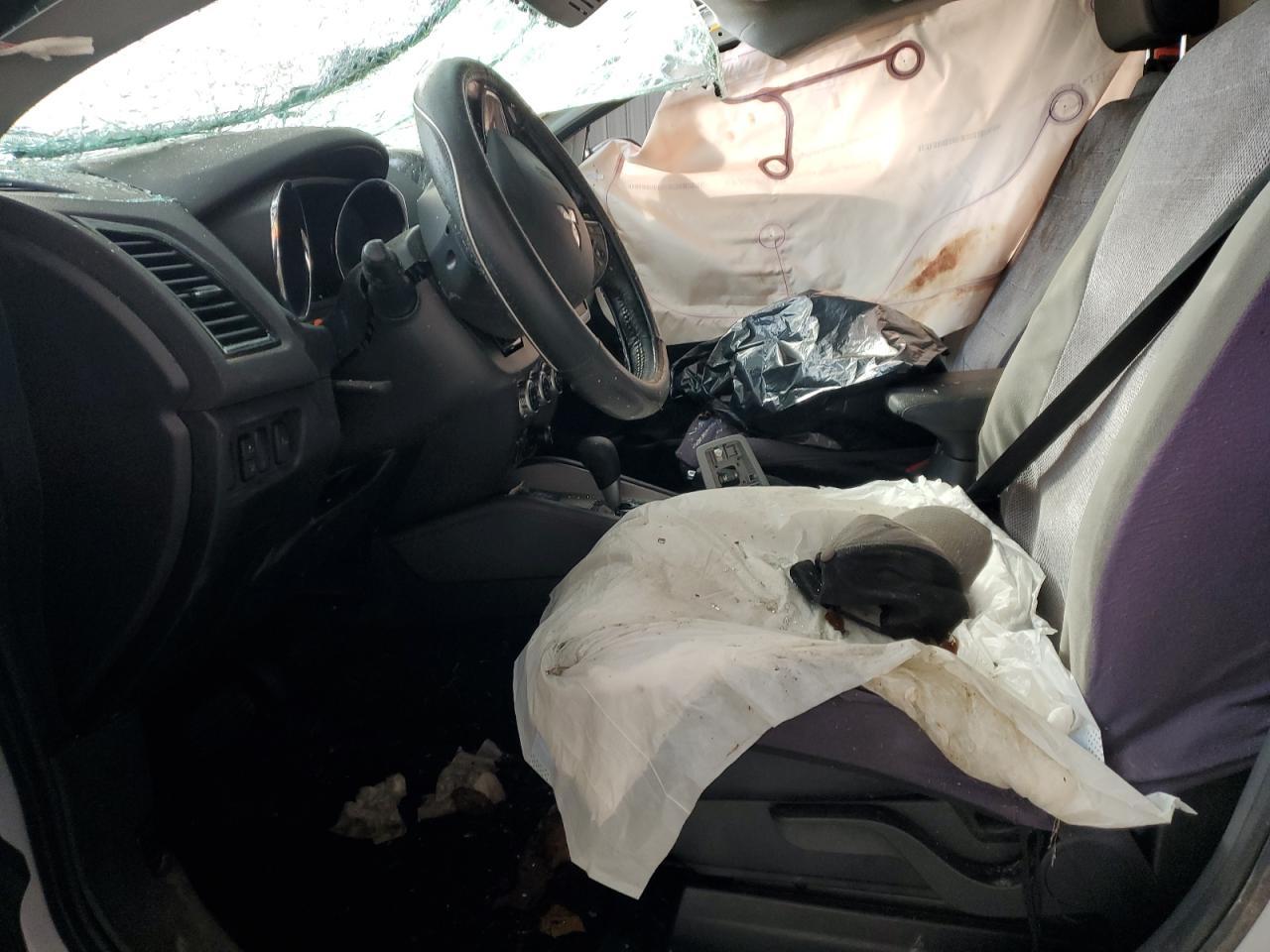 2023 Mitsubishi Outlander - zdjęcie 7