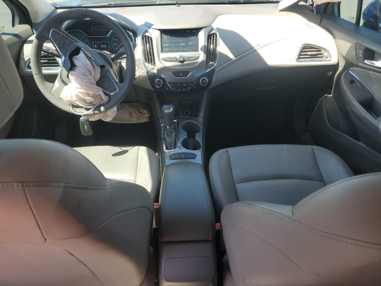 2018 Chevrolet Cruze Premier - zdjęcie 8