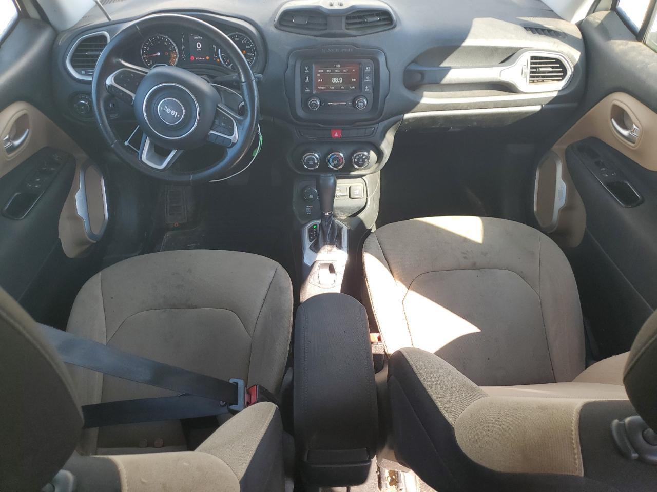2015 Jeep Renegade Latitude - zdjęcie 8