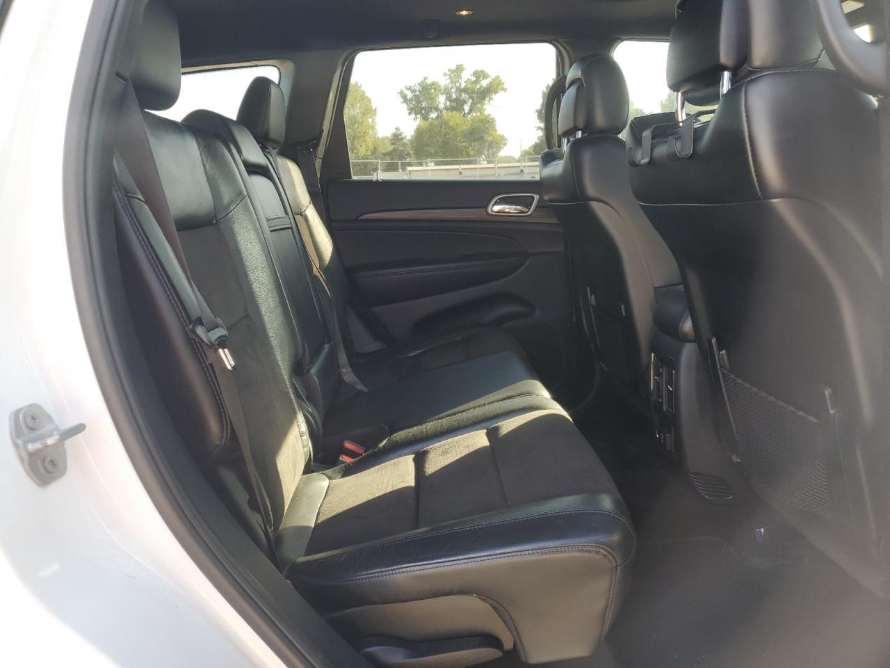 2020 Jeep Grand Cherokee Laredo - zdjęcie 11