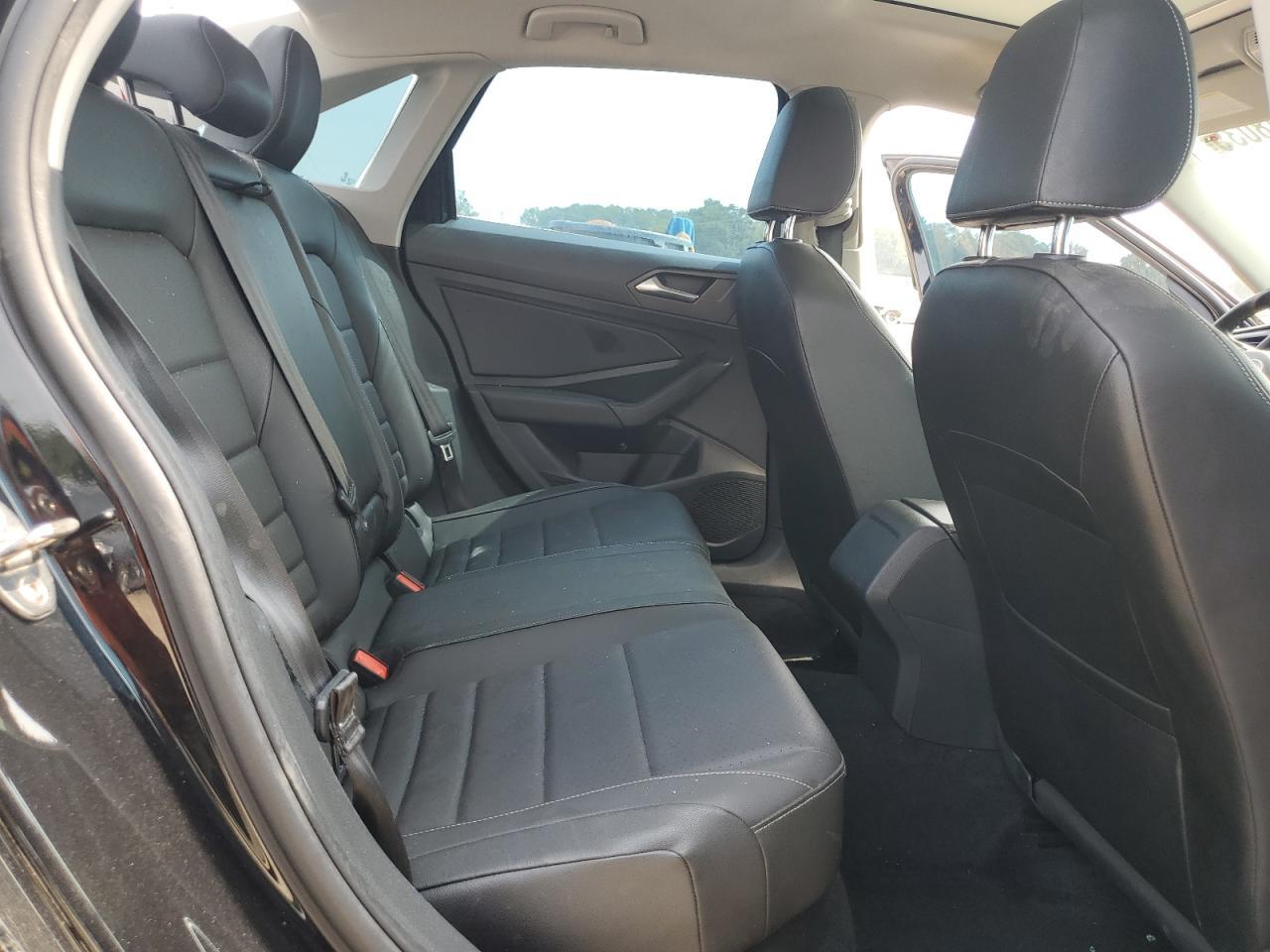 2021 Volkswagen Jetta - zdjęcie 10