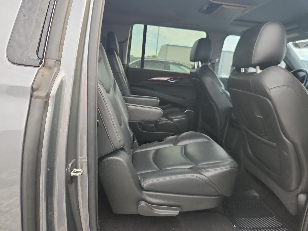 2020 Cadillac Escalade E - zdjęcie 11