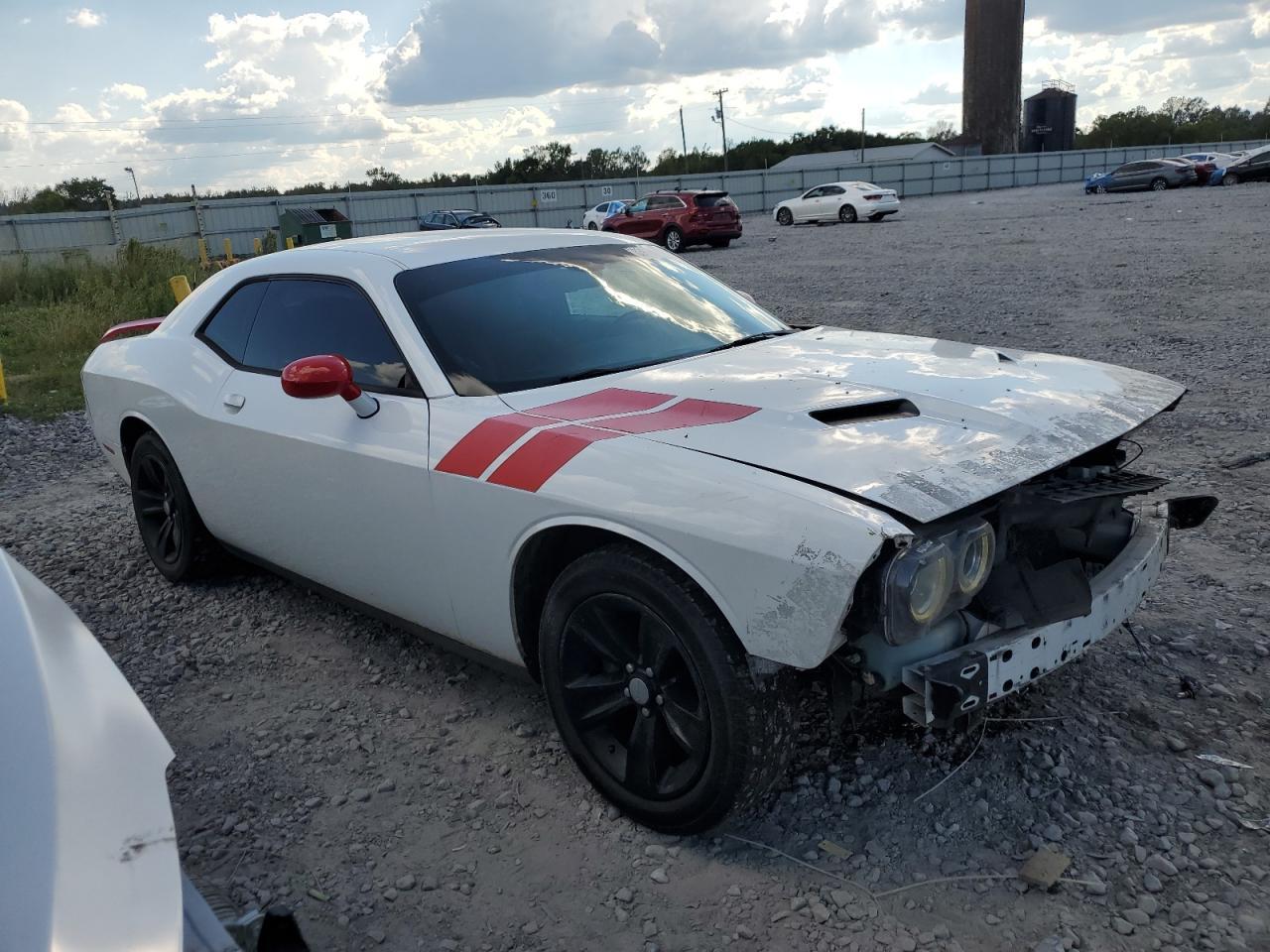 2016 Dodge Challenger Sxt - zdjęcie 4