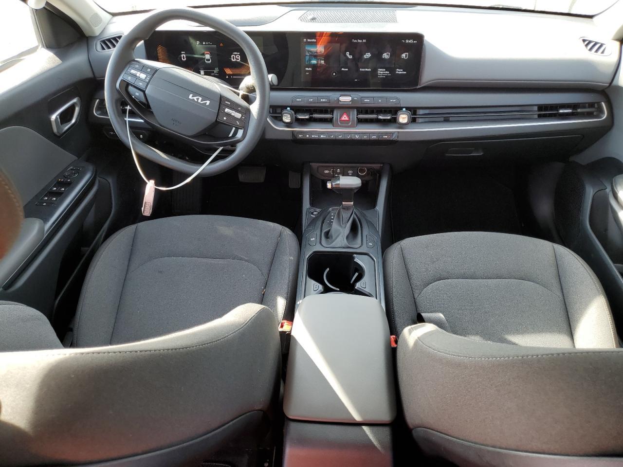 2025 Kia K4 Lx - zdjęcie 8
