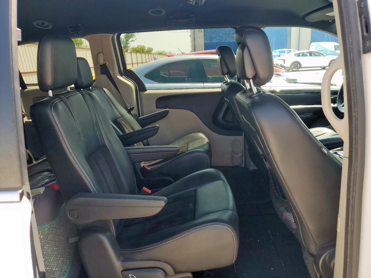 2017 Dodge Grand Caravan Sxt - zdjęcie 11