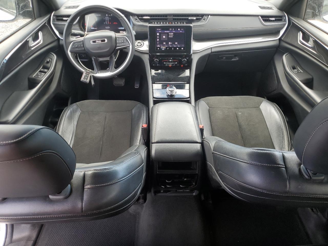 2023 Jeep Grand Cherokee Laredo - zdjęcie 8