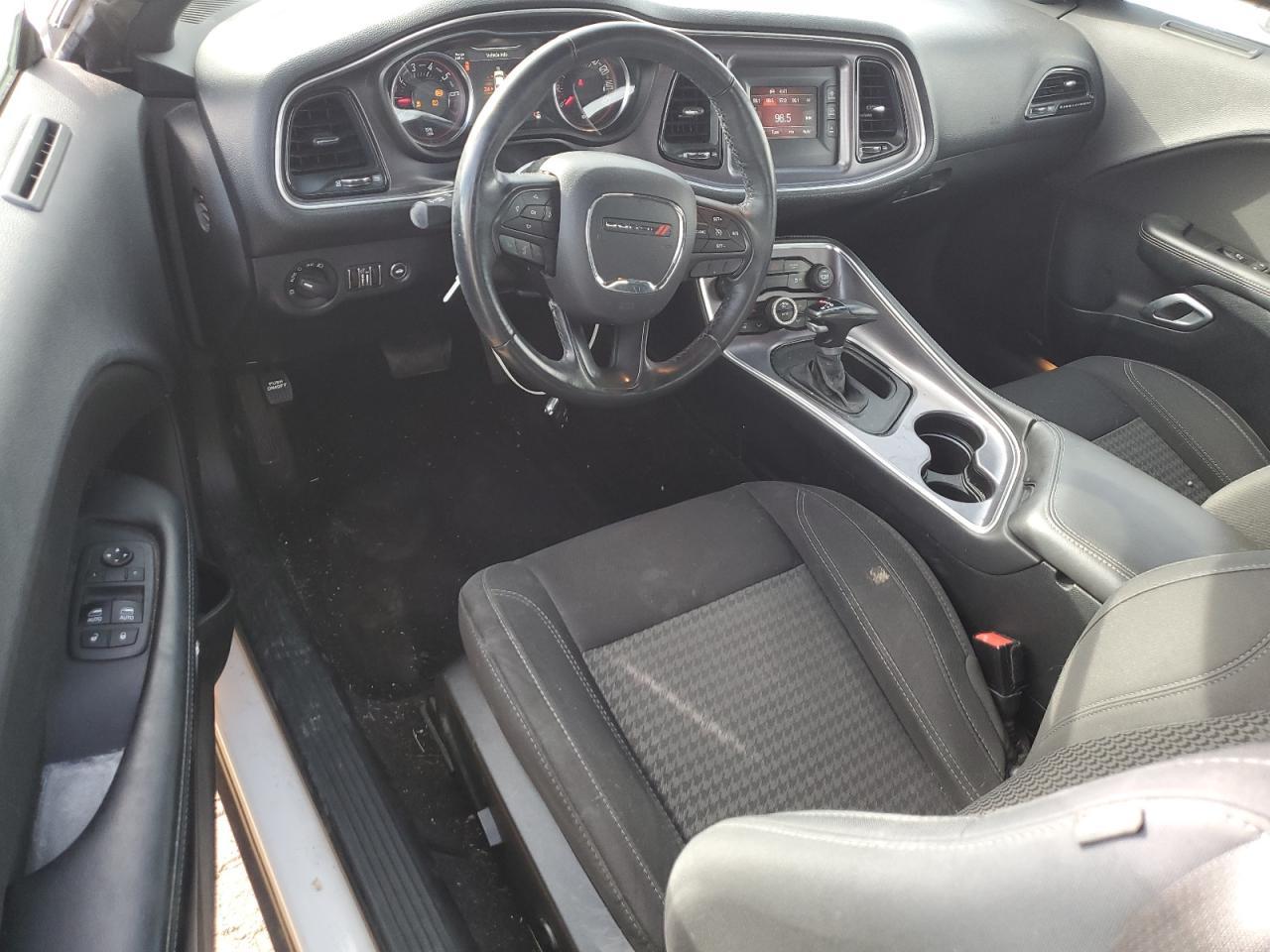 2017 Dodge Challenger Sxt - zdjęcie 8