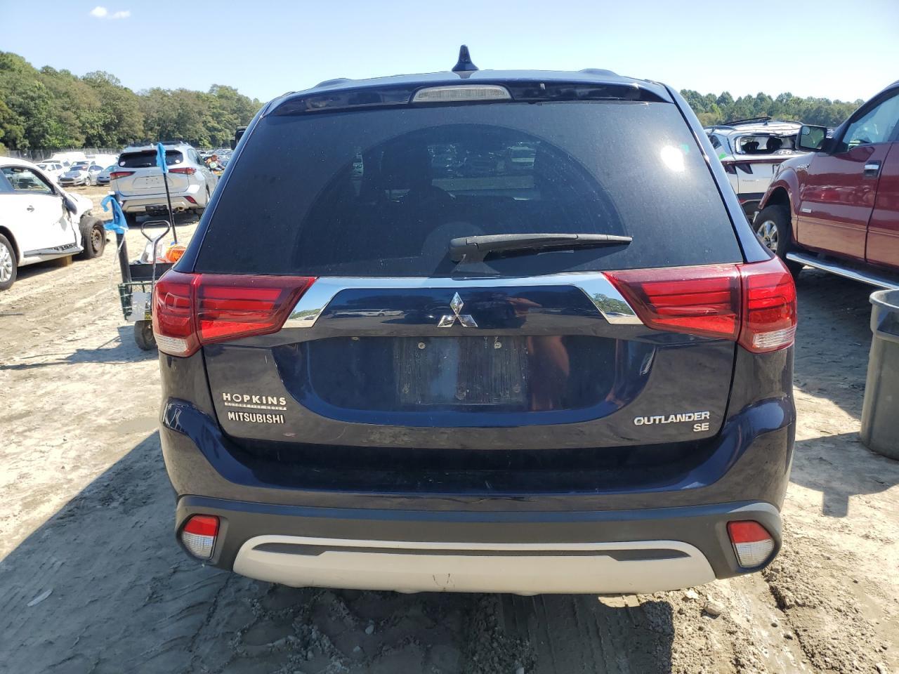 2019 Mitsubishi Outlander Se - zdjęcie 6