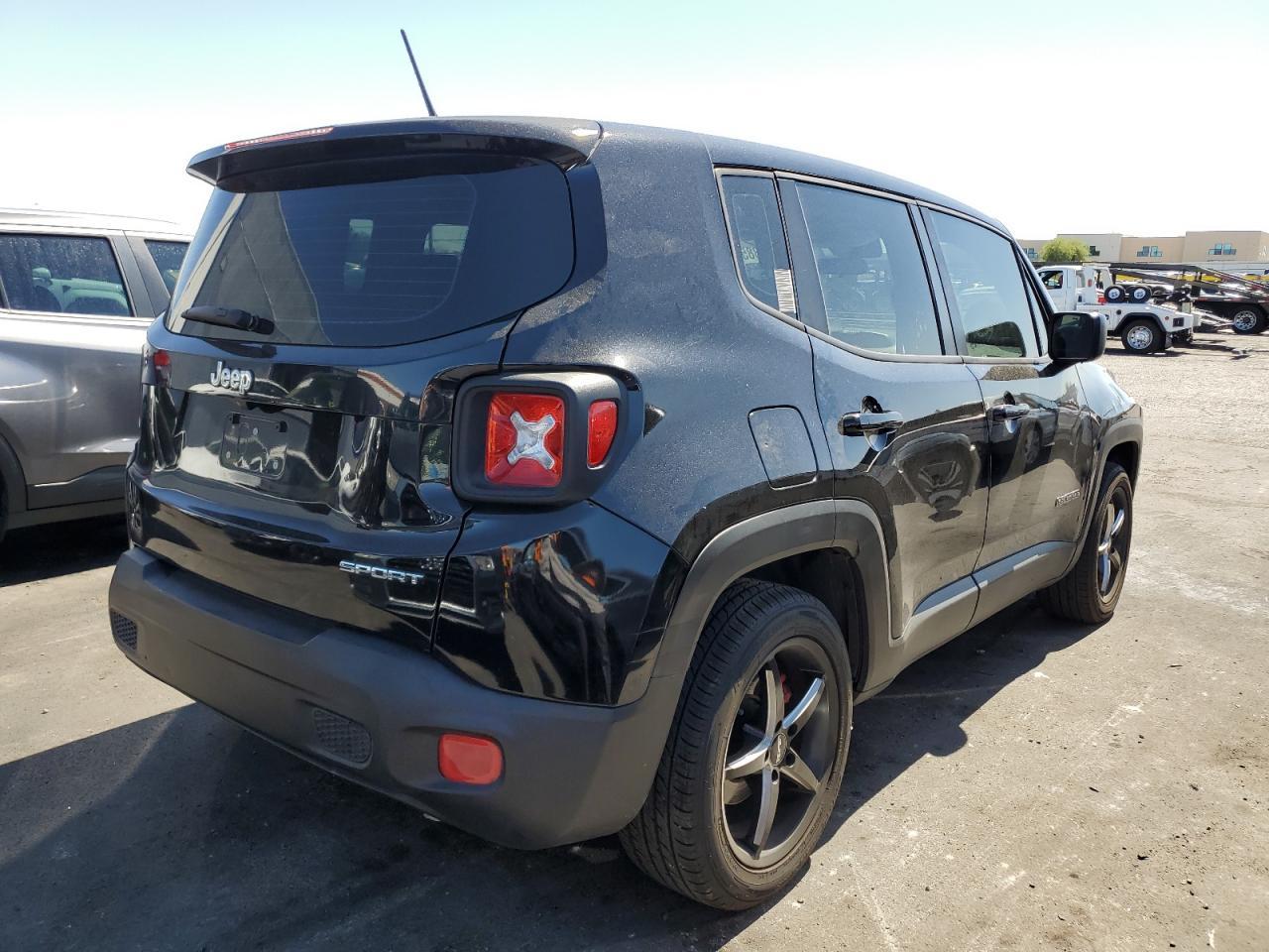 2016 Jeep Renegade Sport - zdjęcie 3