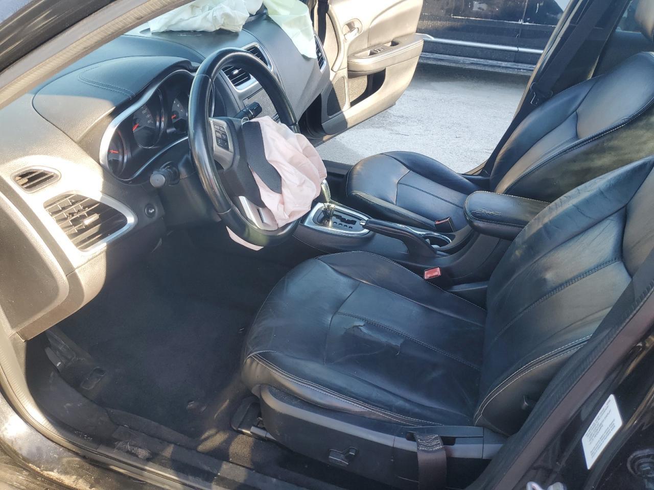 2013 Dodge Avenger - zdjęcie 7