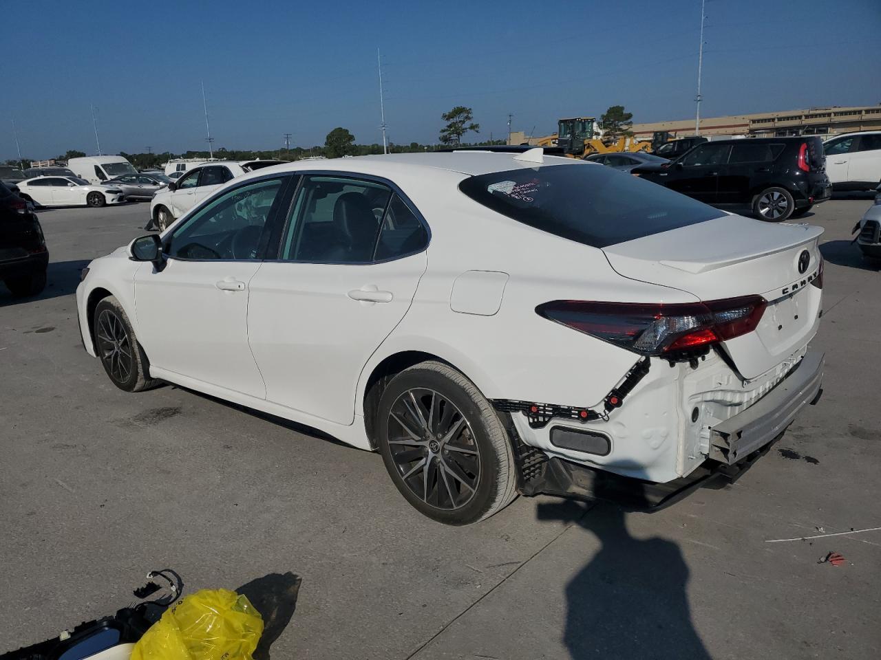 2024 Toyt Camry Se N - zdjęcie 2
