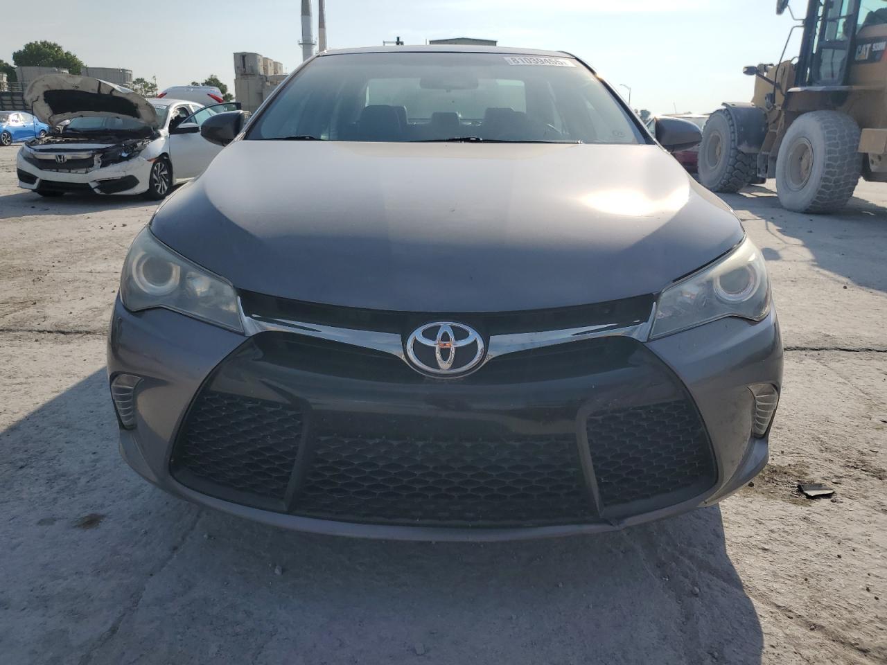 2017 Toyota Camry Le - zdjęcie 5