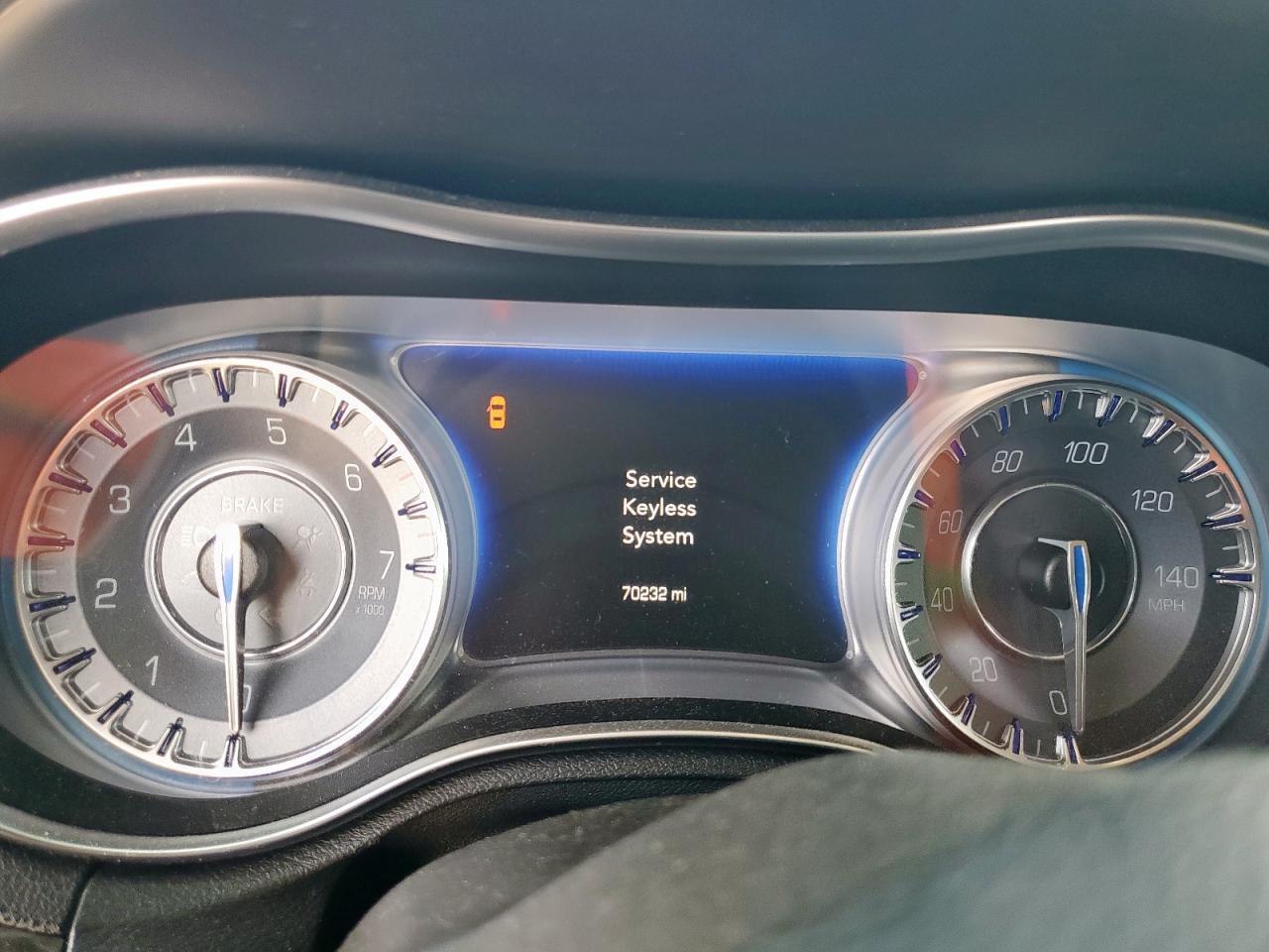 2015 Chrysler 300 - zdjęcie 9