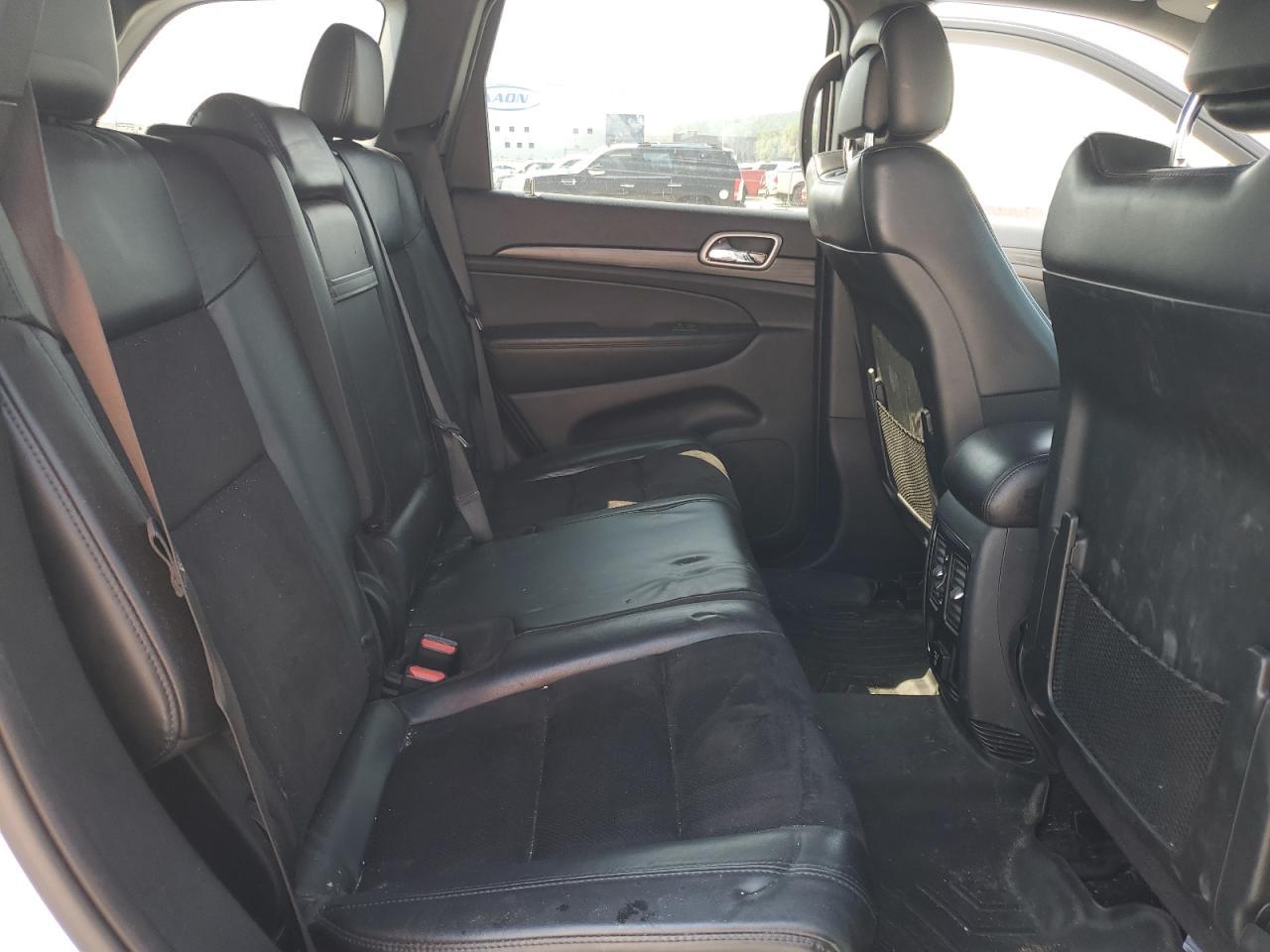 2019 Jeep Grand Cherokee Laredo - zdjęcie 11