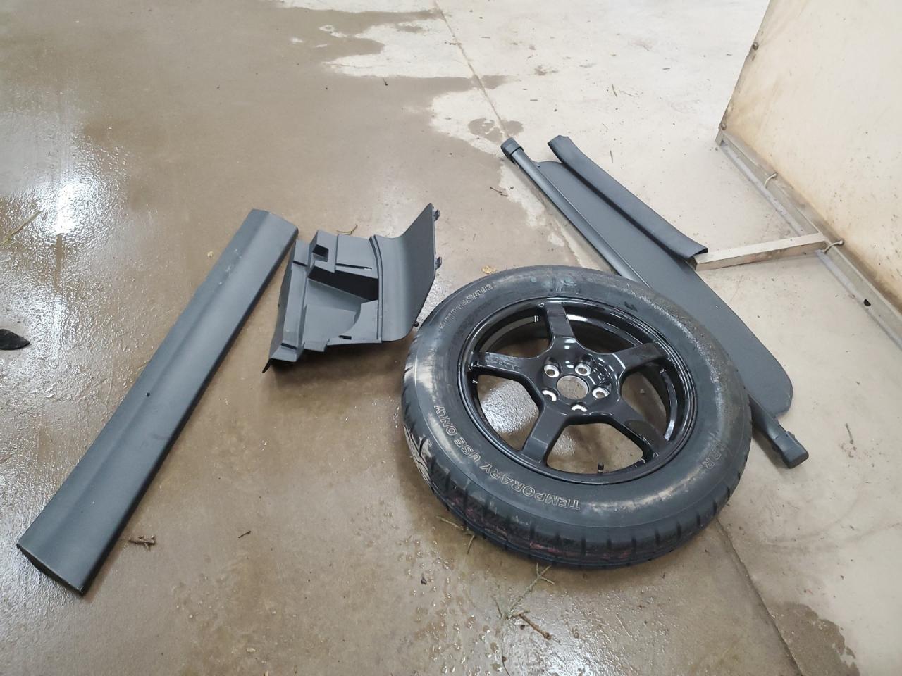 2021 Toyota Venza Le - zdjęcie 13