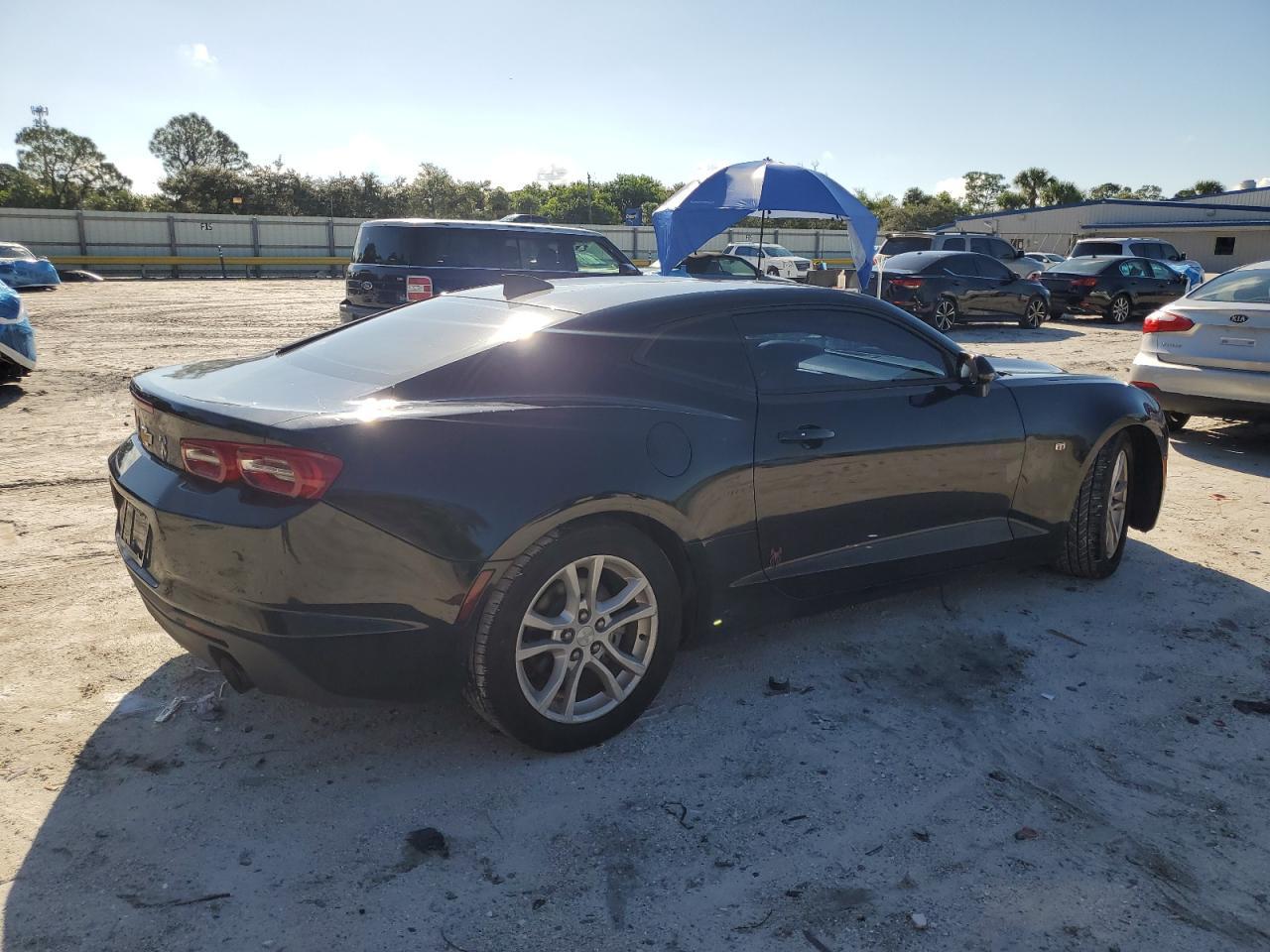 2020 Chevrolet Camaro Ls - zdjęcie 3