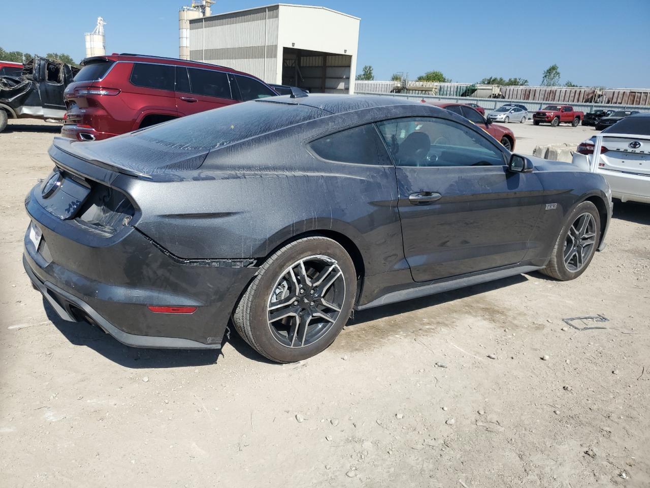 2020 Ford Mustang - zdjęcie 3