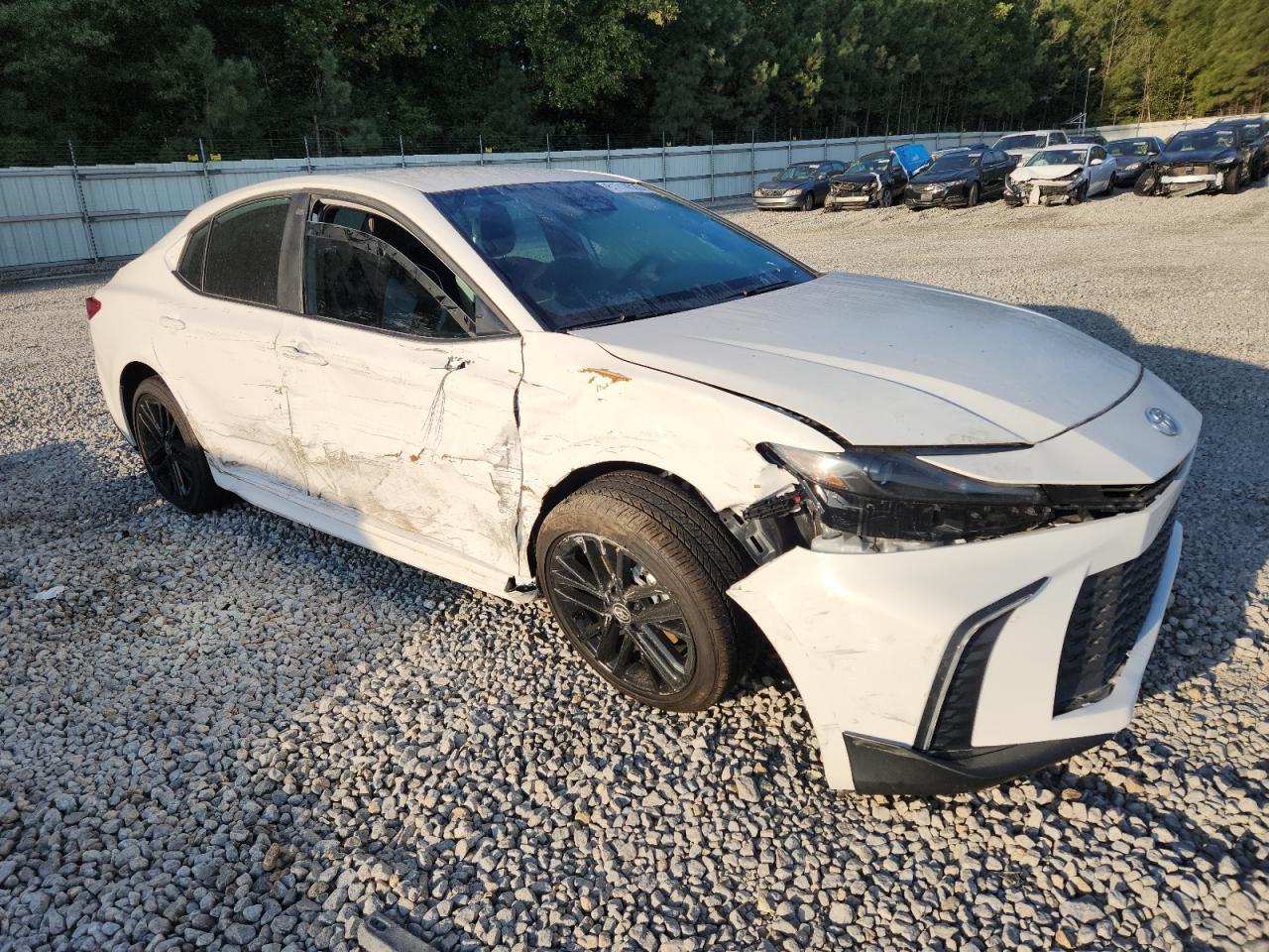 2025 Toyota Camry Xse - zdjęcie 4