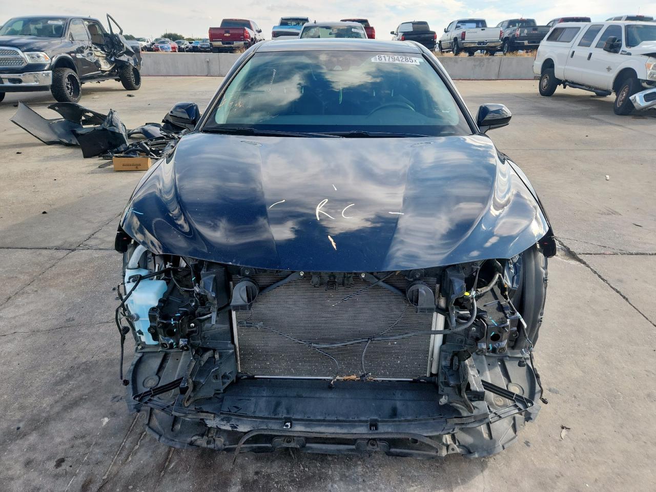 2020 Toyota Camry Se - zdjęcie 5