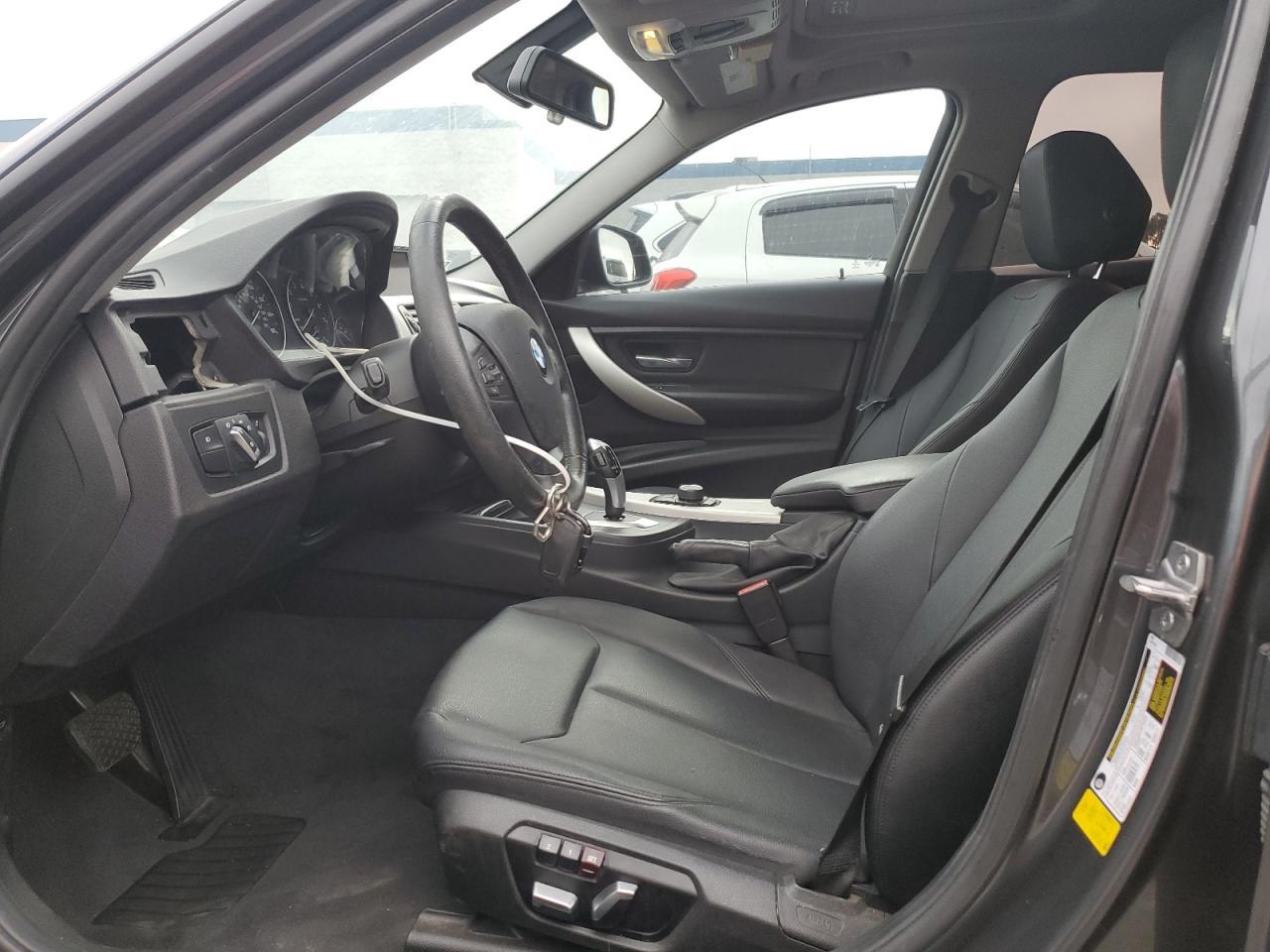 2017 BMW Seria 3 - zdjęcie 7