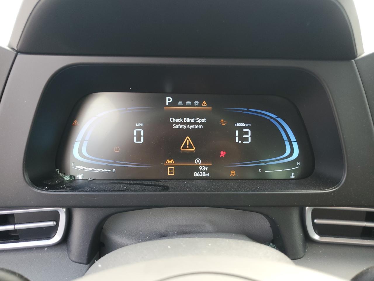 2024 Hyundai Elantra Se - zdjęcie 9