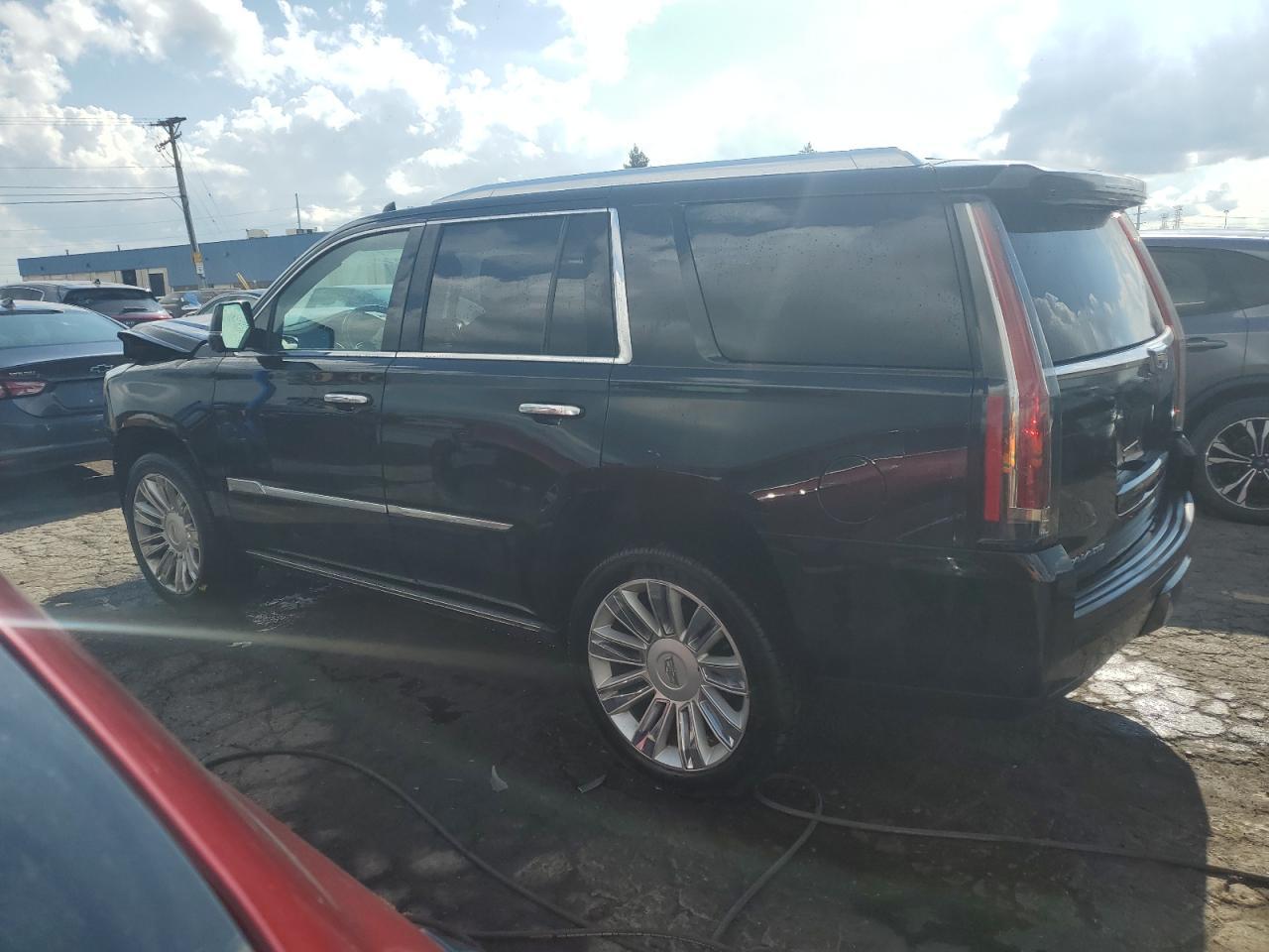 2016 Cadillac Escalade Platinum - zdjęcie 2