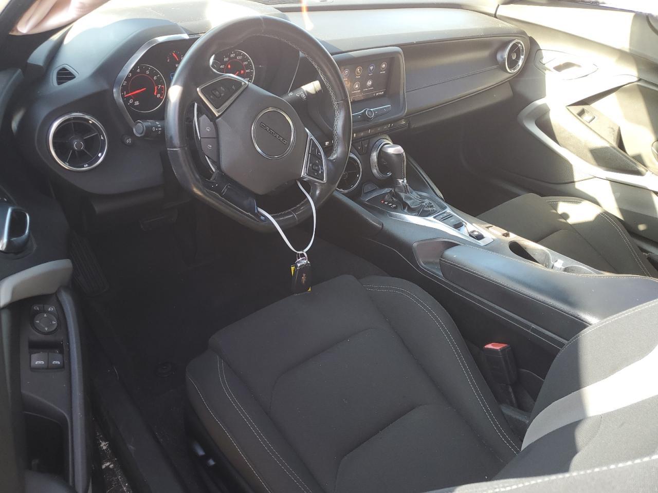2020 Chevrolet Camaro Ls - zdjęcie 8