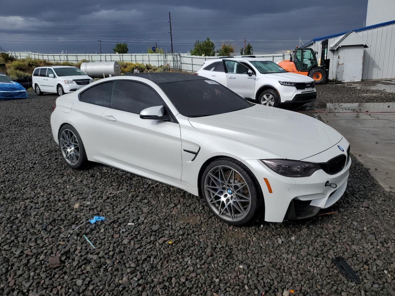 2017 BMW M4 - zdjęcie 4