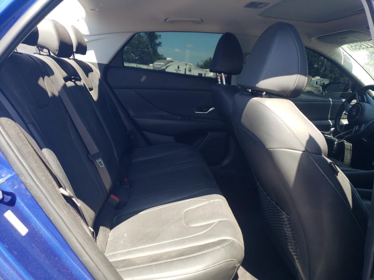 2023 Hyundai Elantra Limited - zdjęcie 10