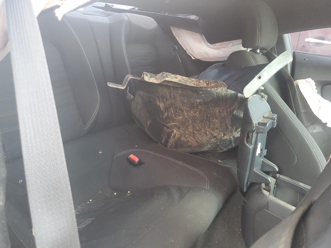 2017 Ford Mustang - zdjęcie 10