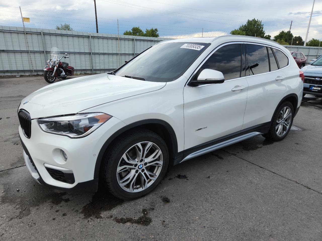 2016 BMW X1 xDrive28I - zdjęcie główne