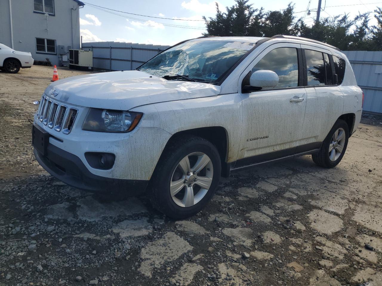 2014 Jeep Compass Latitude - zdjęcie główne