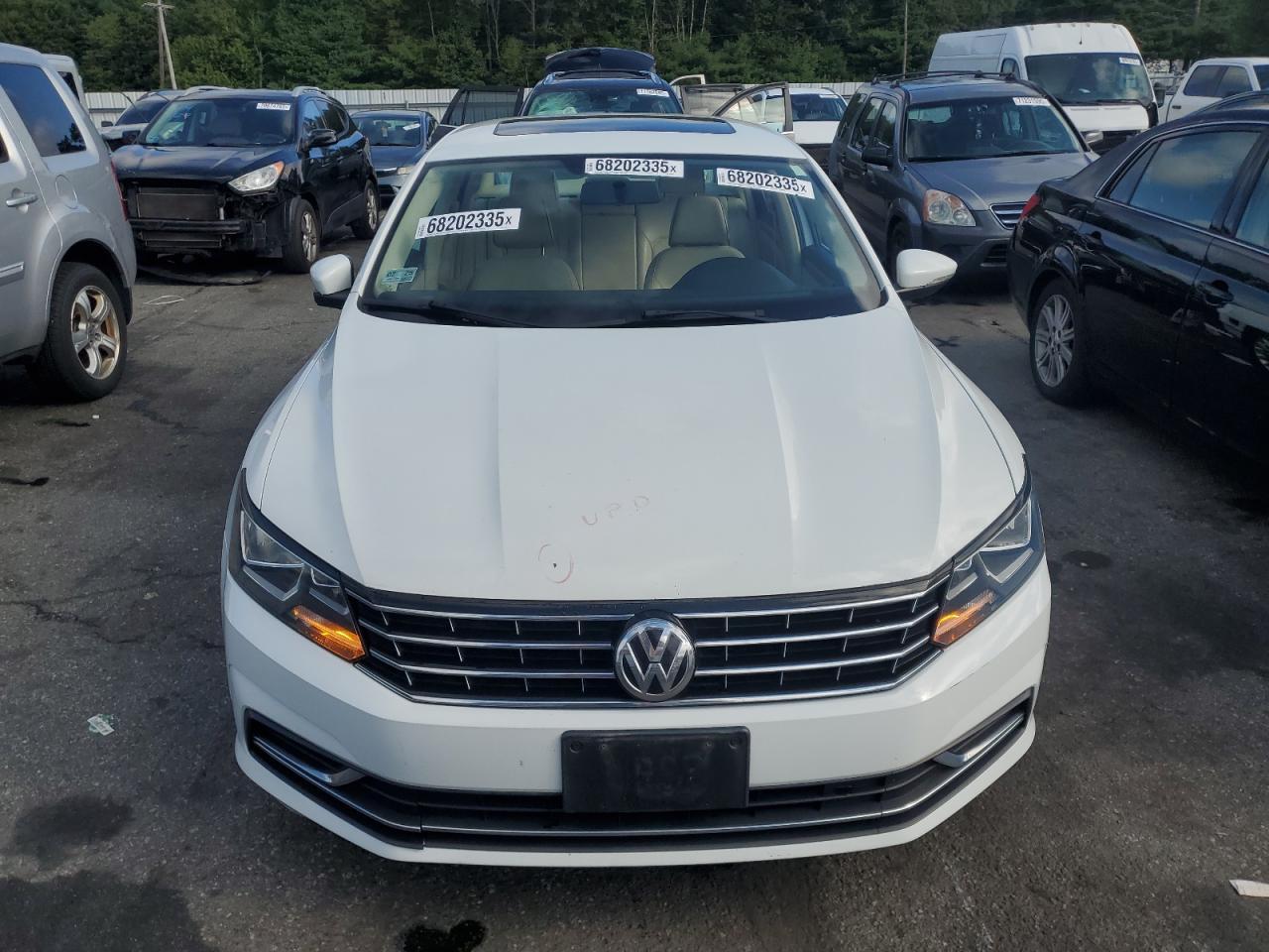 2017 Volkswagen Passat - zdjęcie 5