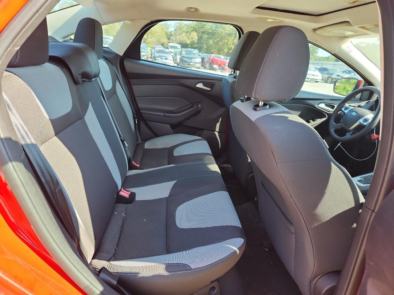 2014 Ford Focus Se - zdjęcie 10