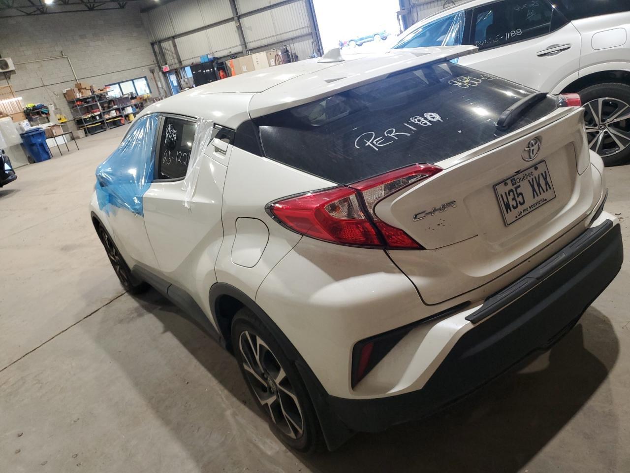 2021 Toyota C-Hr Xle - zdjęcie 2