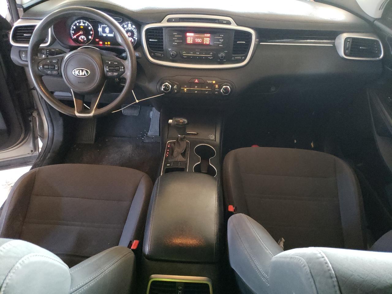 2016 Kia Sorento - zdjęcie 8