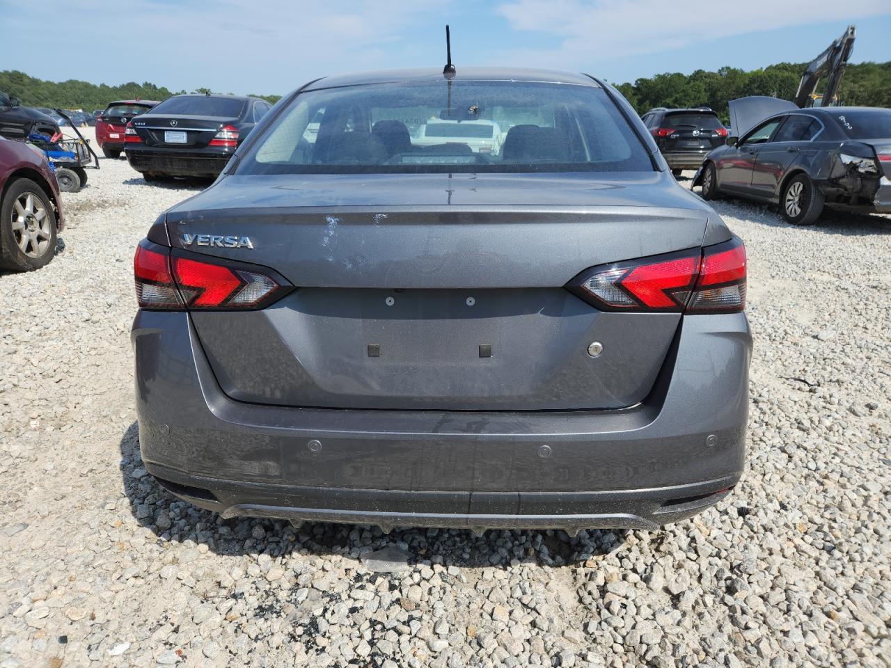 2025 Nissan Versa S - zdjęcie 6