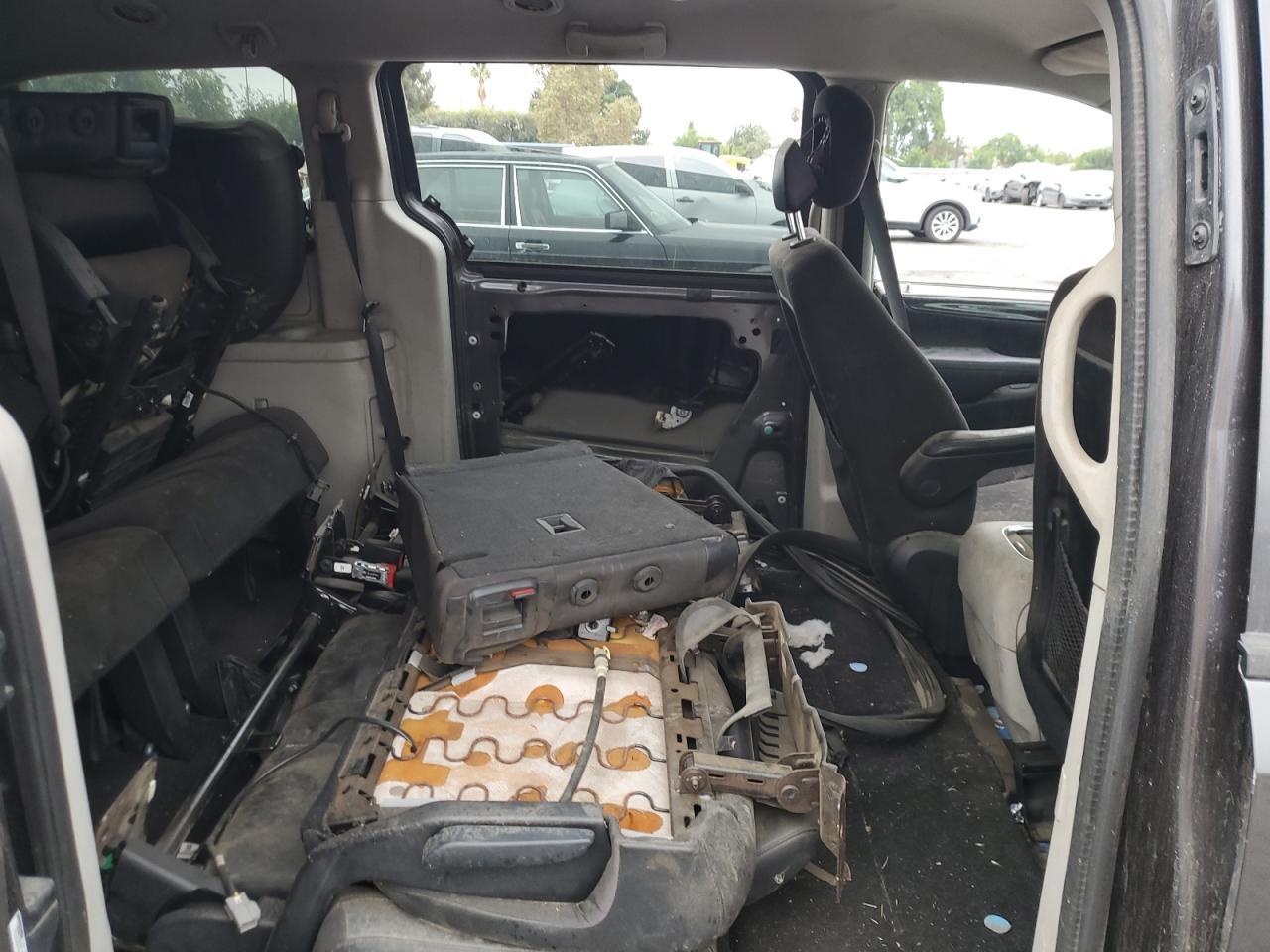 2015 Dodge Grand Caravan Sxt - zdjęcie 11