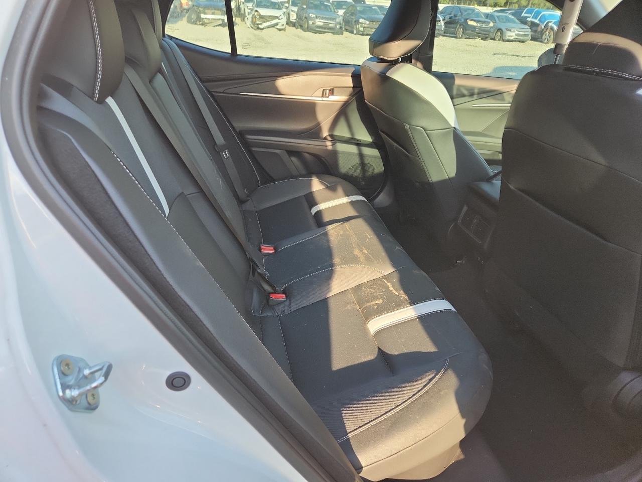 2025 Toyota Camry Xse - zdjęcie 10