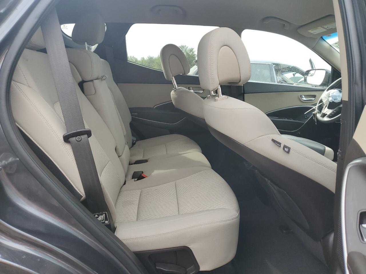 2018 Hyundai Santa Fe - zdjęcie 11