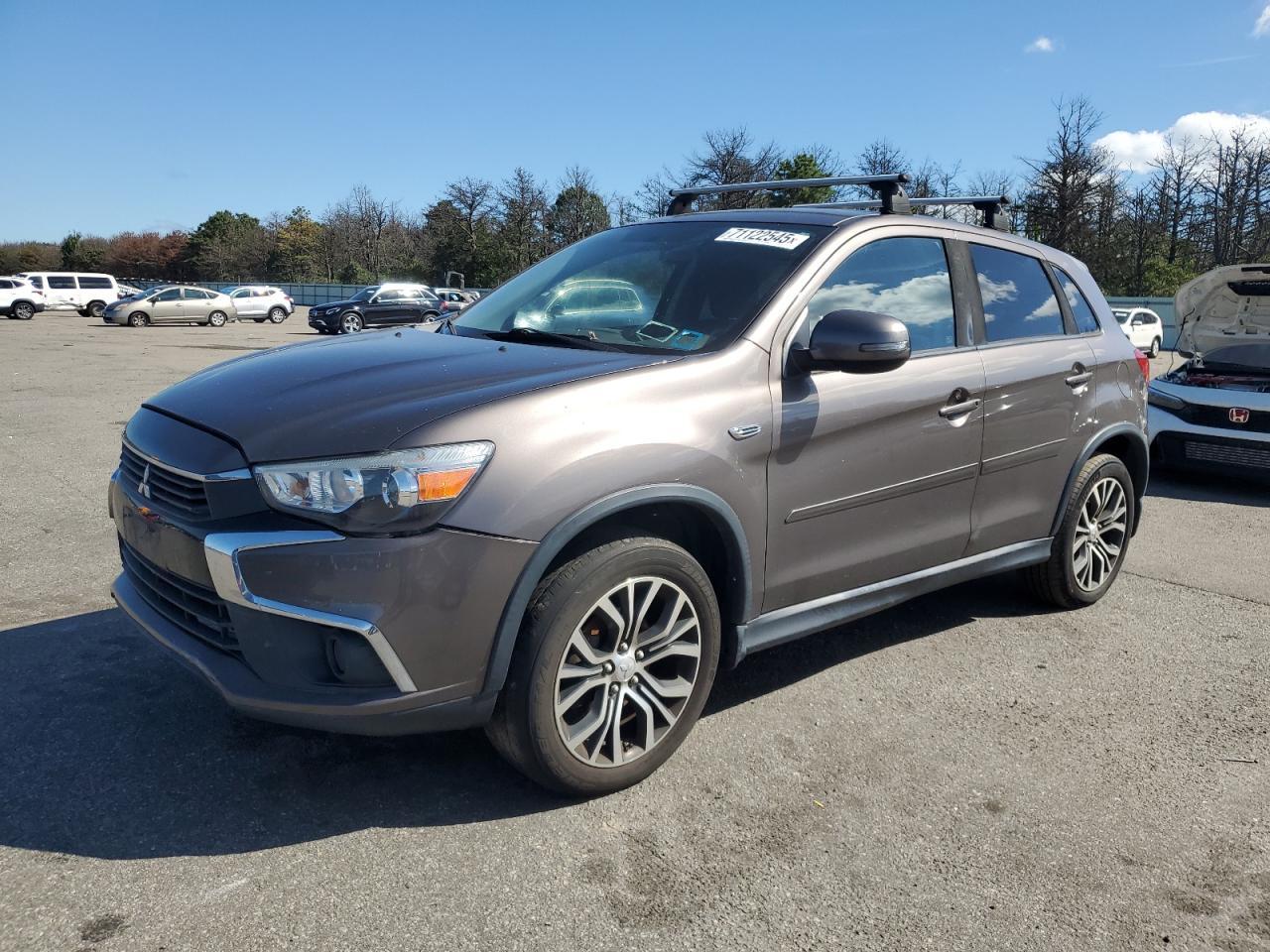 2017 Mitsubishi Outlander Sport Es - zdjęcie główne