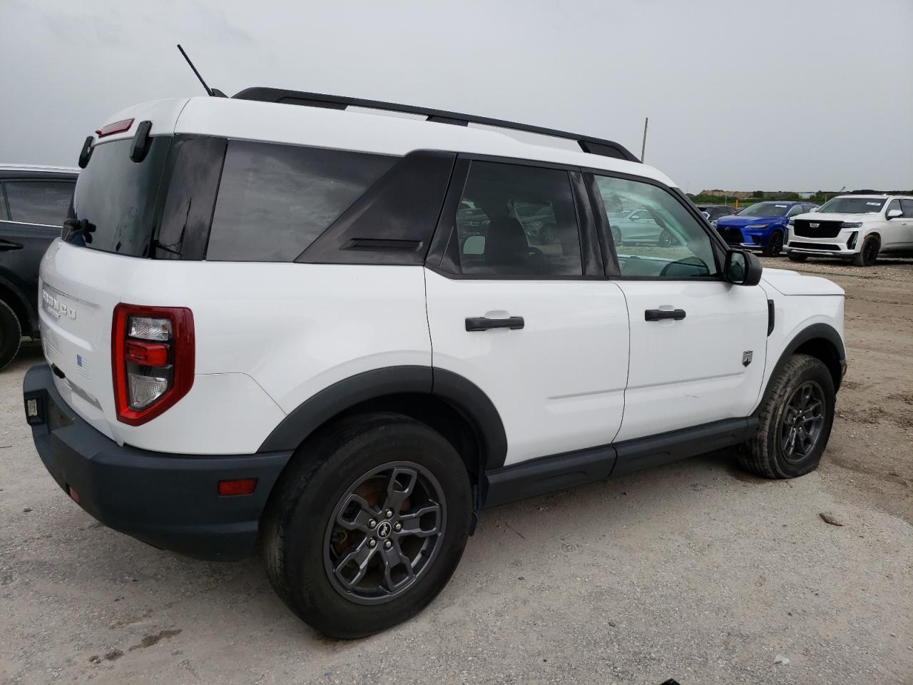 2021 Ford Bronco Sport - zdjęcie 3
