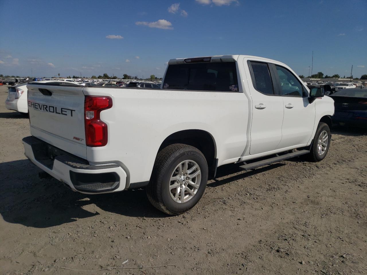 2019 Chevrolet Silverado - zdjęcie 3